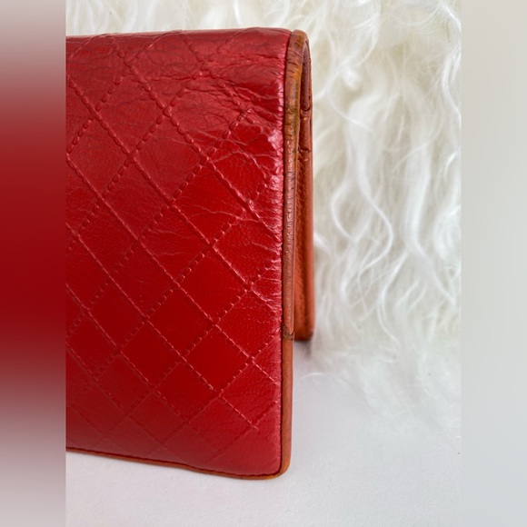 CHANEL Diamond Stitch Leather Wallet - Picture 14 of 14